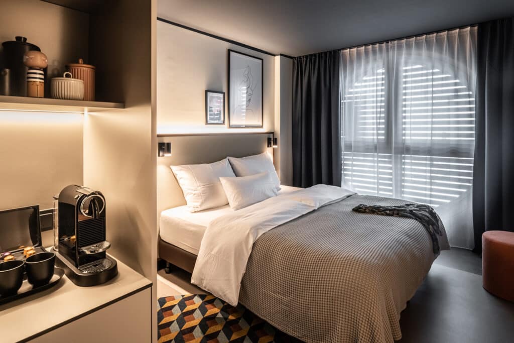 Revo Room
