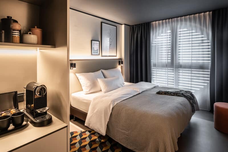 Revo Room