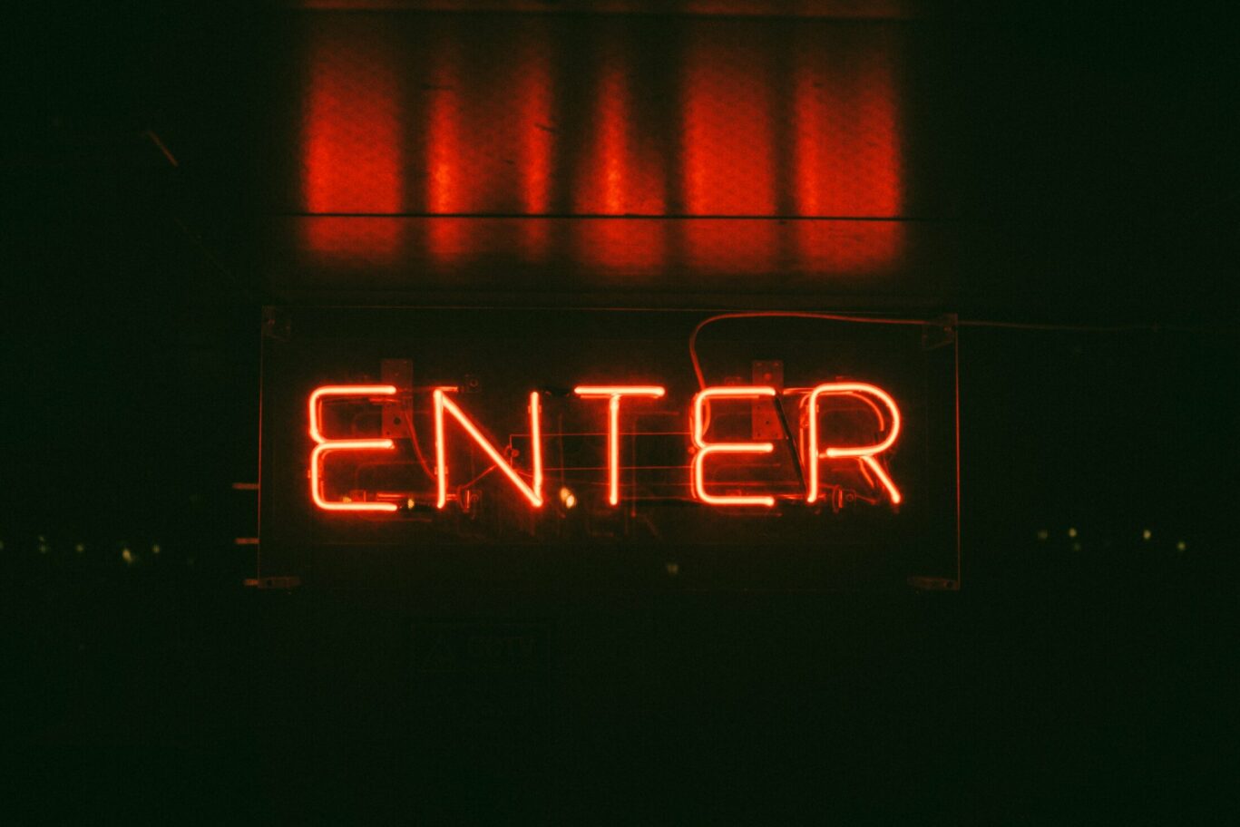 services-header-enter