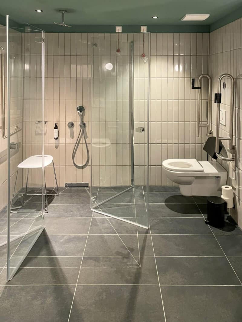 Barrierefreies Badezimmer